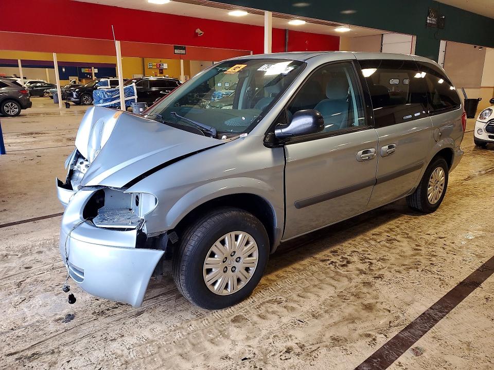 2005 Chrysler Town & Country მანქანა იყიდება აუქციონზე, vin: 1C4GP45R65B438302, აუქციონის ნომერი: 79495795