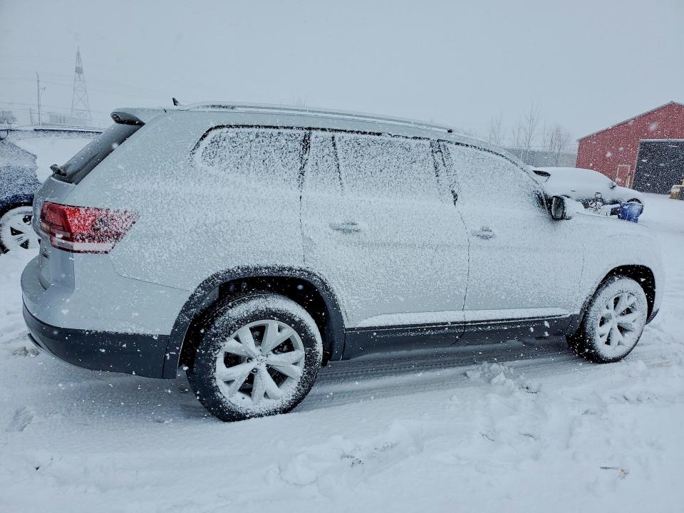 45744666 :رقم المزاد ، 1V2HR2CA1JC521834 vin ، 2018 Volkswagen Atlas مزاد بيع