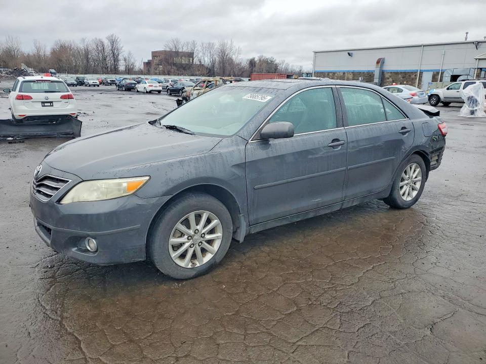 2010 Toyota Camry მანქანა იყიდება აუქციონზე, vin: 4T1BF3EK9AU526443, აუქციონის ნომერი: 79885795