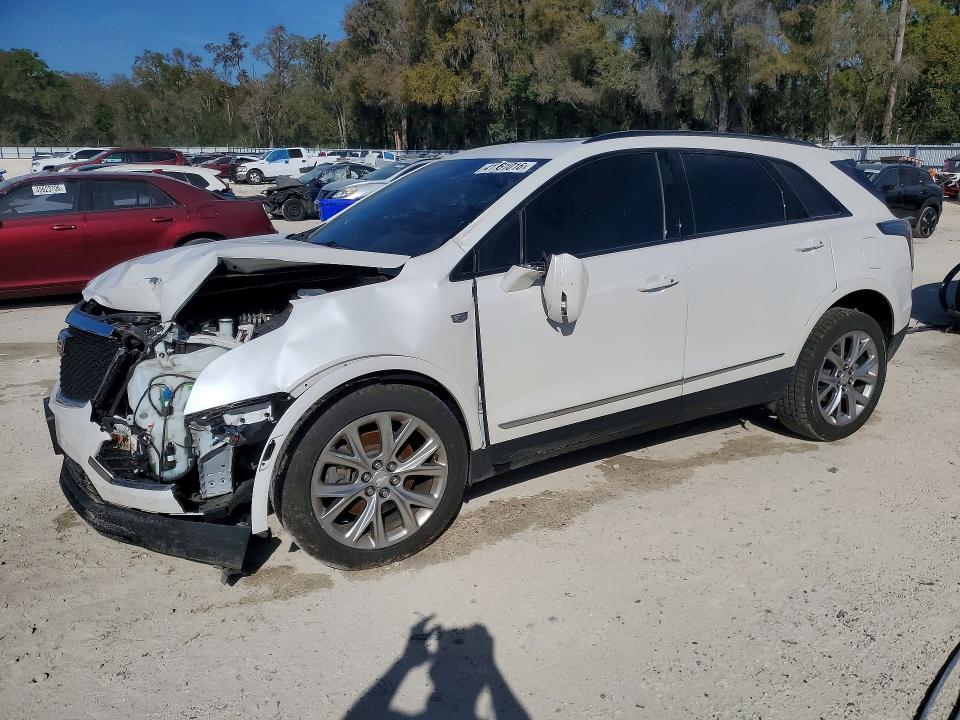 41761016 :رقم المزاد ، 1GYKNGRSXLZ144429 vin ، 2020 Cadillac Xt5 مزاد بيع