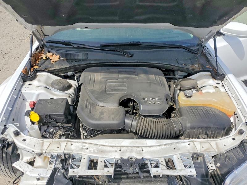 46564116 :رقم المزاد ، 2C3CCAAG8FH792493 vin ، 2015 Chrysler 300 مزاد بيع
