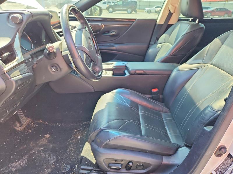47101486 :رقم المزاد ، 58AFA1C15MU007238 vin ، 2021 Lexus Es 300h مزاد بيع