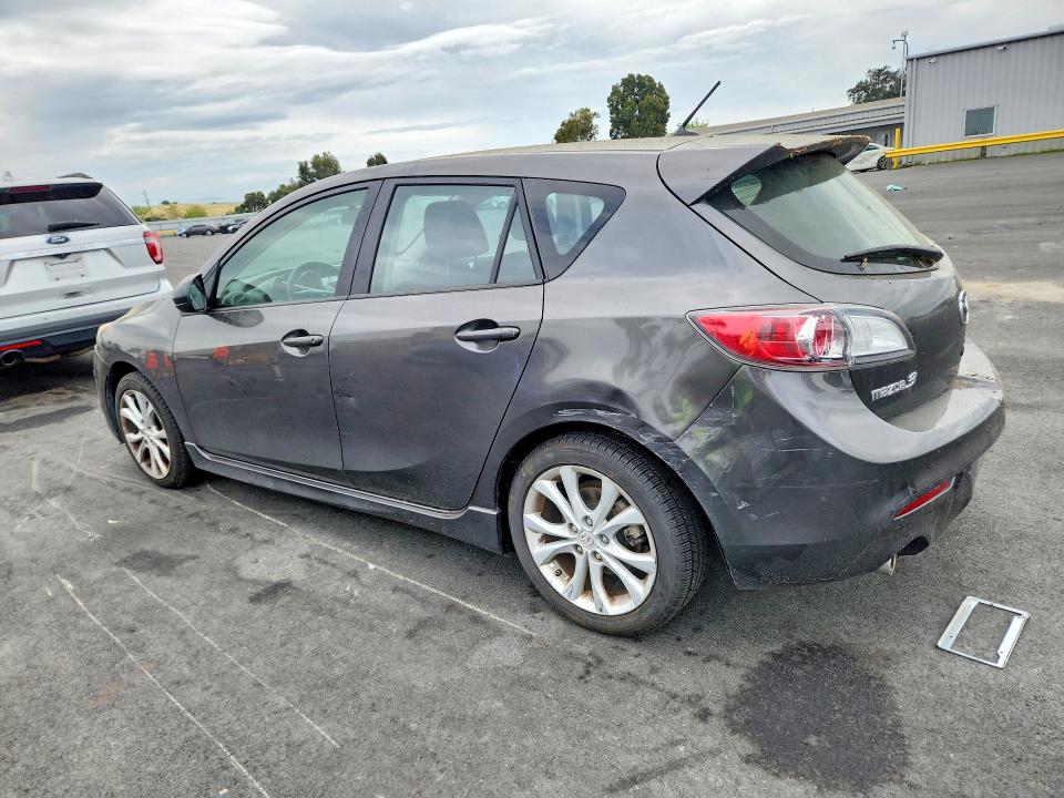 48003886 :رقم المزاد ، JM1BL1K67B1428247 vin ، 2011 Mazda 3 مزاد بيع