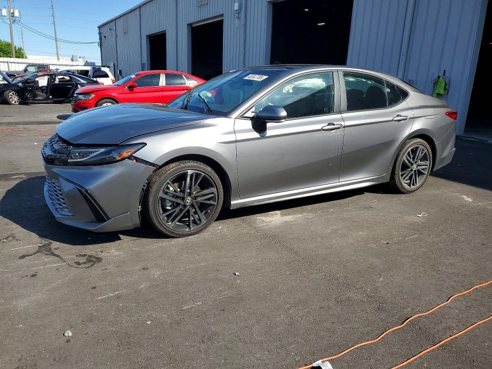 2025 Toyota Camry მანქანა იყიდება აუქციონზე, vin: 4T1DAACK9SU638305, აუქციონის ნომერი: 46547706
