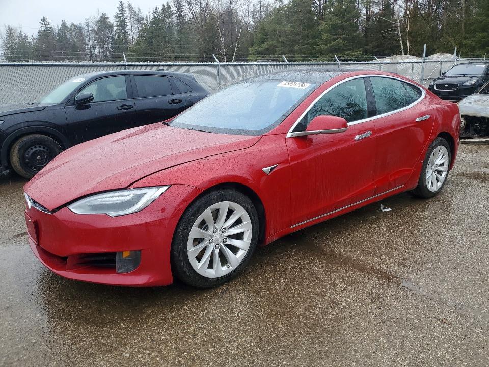 45591256 :رقم المزاد ، 5YJSA1E21HF191074 vin ، 2017 Tesla Model S مزاد بيع