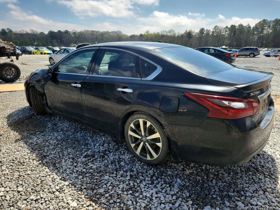 Продажа на аукционе авто 2017 Nissan Altima, vin: 1N4AL3AP6HC167827, номер лота: 42064036