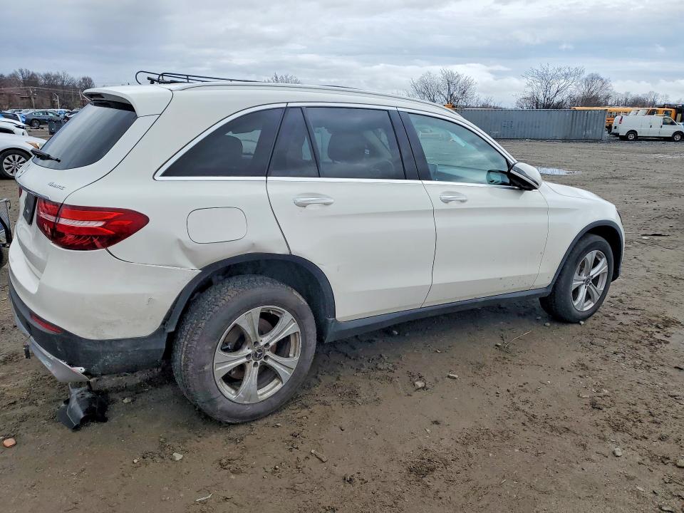 2018 Mercedes-benz Glc მანქანა იყიდება აუქციონზე, vin: WDC0G4KB7JF358318, აუქციონის ნომერი: 46009976