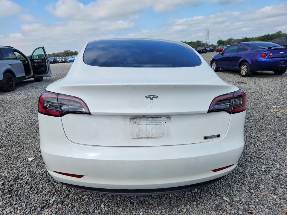 47123296 :رقم المزاد ، 5YJ3E1EA0MF084740 vin ، 2021 Tesla Model 3 مزاد بيع