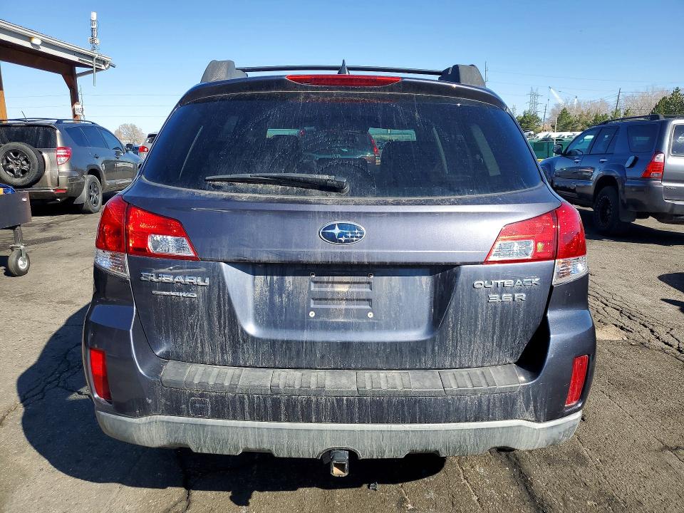 2014 Subaru Outback მანქანა იყიდება აუქციონზე, vin: 4S4BRDPC5E2300436, აუქციონის ნომერი: 45504416