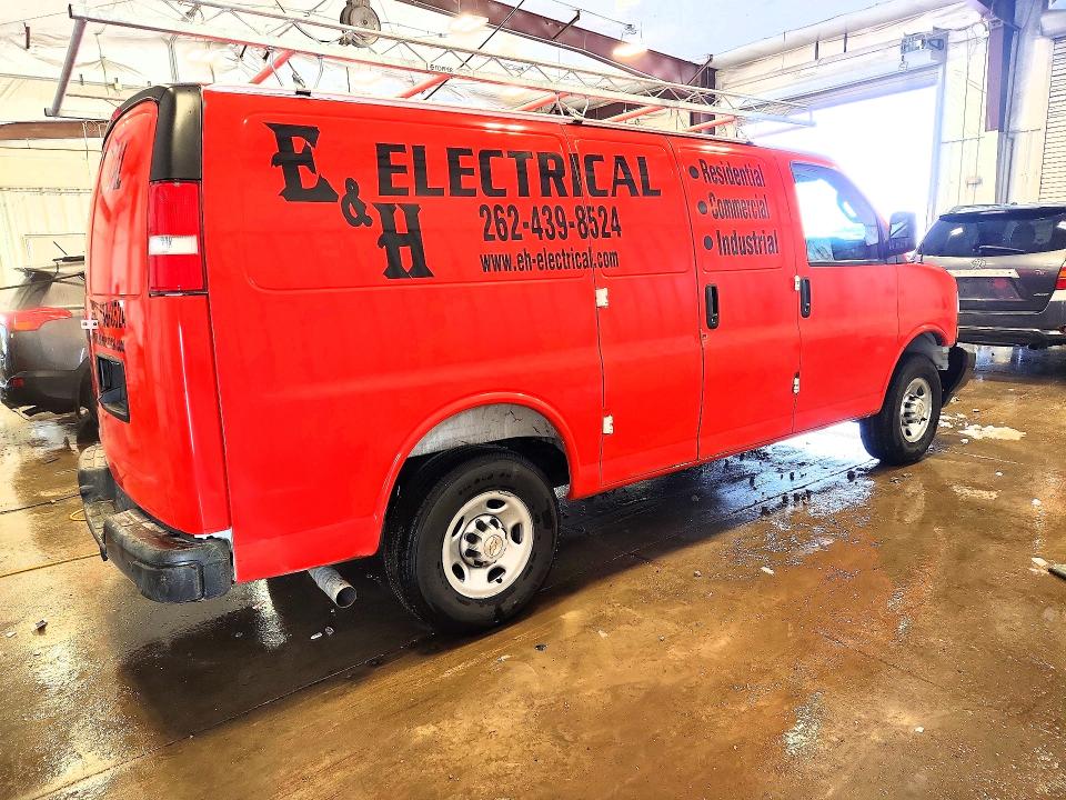 46387086 :رقم المزاد ، 1GCWGAF77S1272557 vin ، 2025 Chevrolet Express G2500 مزاد بيع