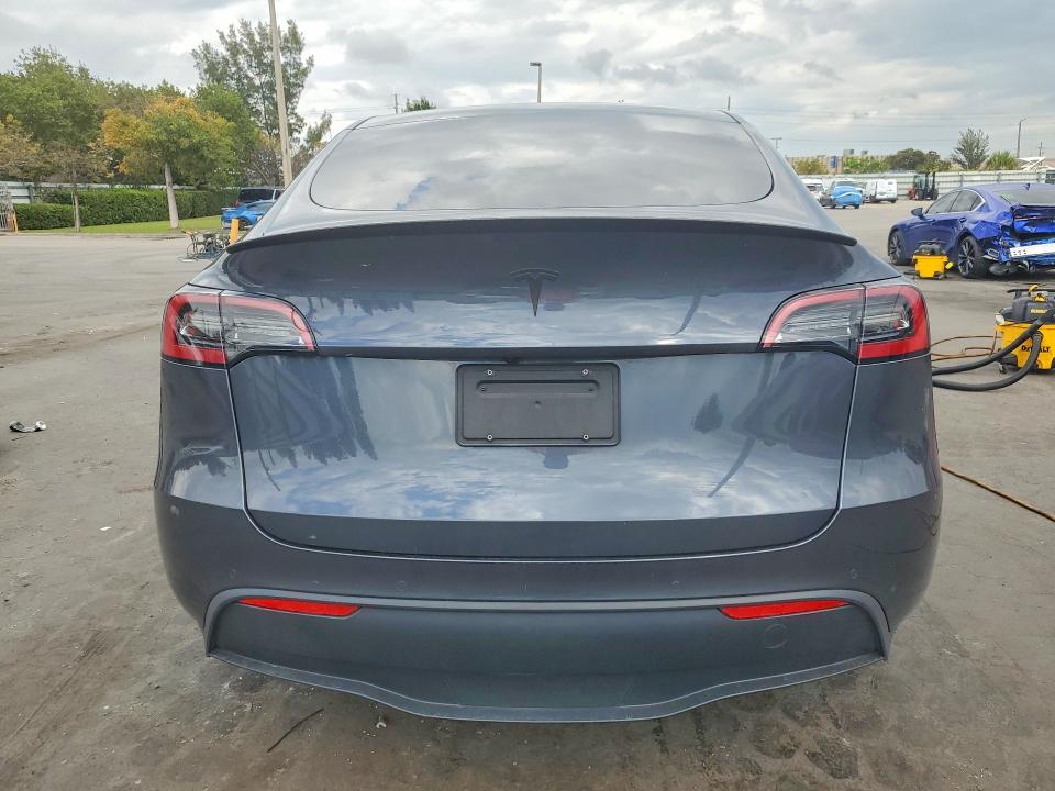 Продажа на аукционе авто 2022 Tesla Model Y, vin: 7SAYGDEF5NF379673, номер лота: 46158696