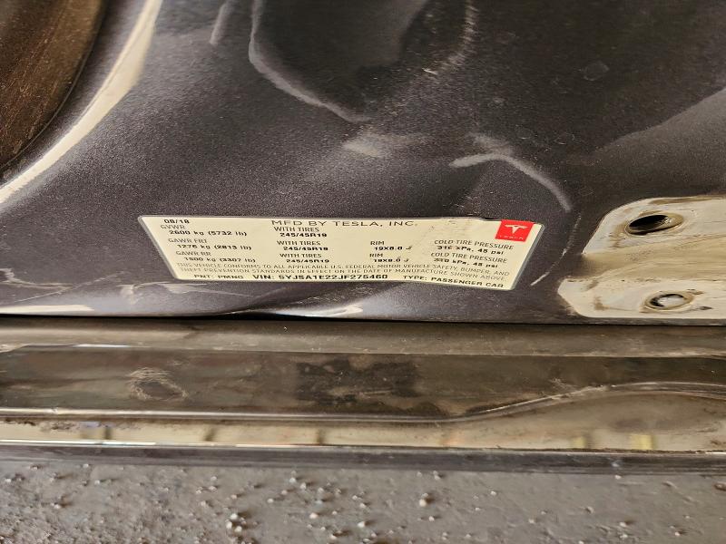 41660436 :رقم المزاد ، 5YJSA1E22JF275460 vin ، 2018 Tesla Model S مزاد بيع
