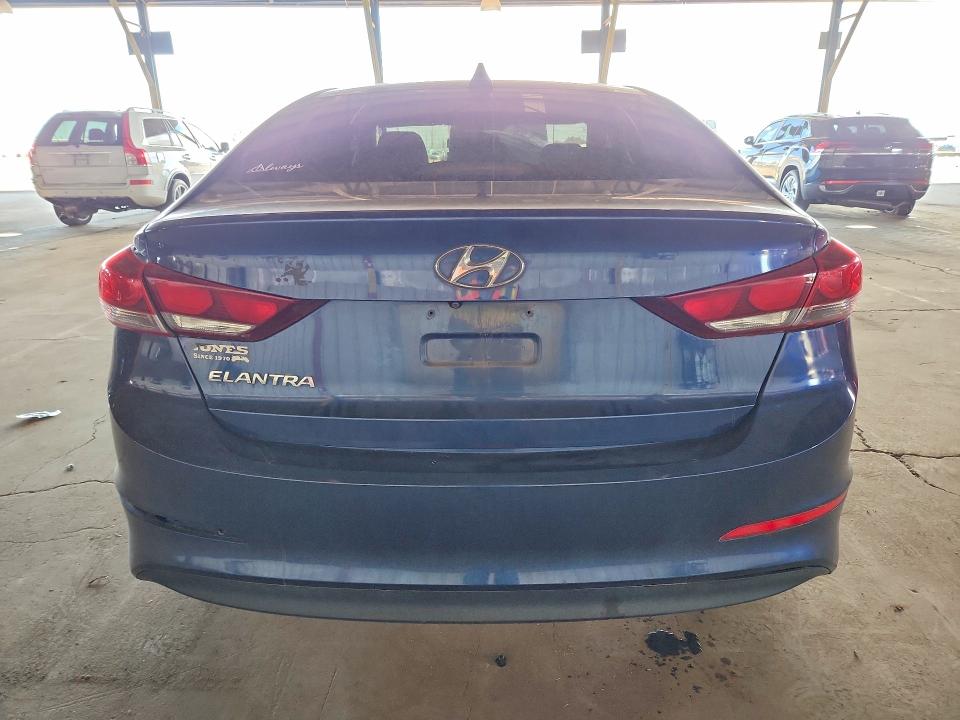 2017 Hyundai Elantra მანქანა იყიდება აუქციონზე, vin: 5NPD84LF7HH043203, აუქციონის ნომერი: 45558686