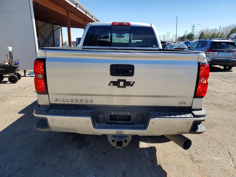 Продаж на аукціоні авто 2018 Chevrolet Silverado, vin: 1GC1KWEY9JF230957, номер лоту: 46908076