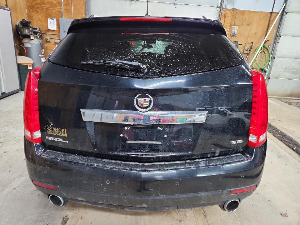 2015 Cadillac Srx მანქანა იყიდება აუქციონზე, vin: 3GYFNEE39FS558243, აუქციონის ნომერი: 78984345