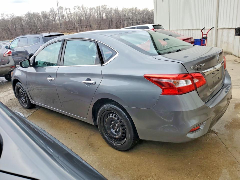 79110115 :رقم المزاد ، 3N1AB7AP5JY285761 vin ، 2018 Nissan Sentra مزاد بيع