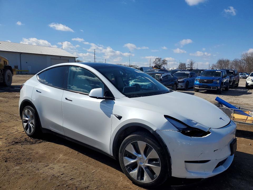 2023 Tesla Model Y მანქანა იყიდება აუქციონზე, vin: 7SAYGDEEXPF879905, აუქციონის ნომერი: 41980556