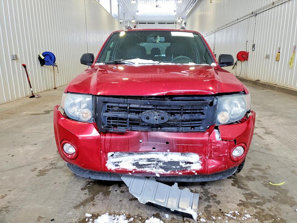 47008426 :رقم المزاد ، 1FMCU9DG9AKB73322 vin ، 2010 Ford Escape مزاد بيع