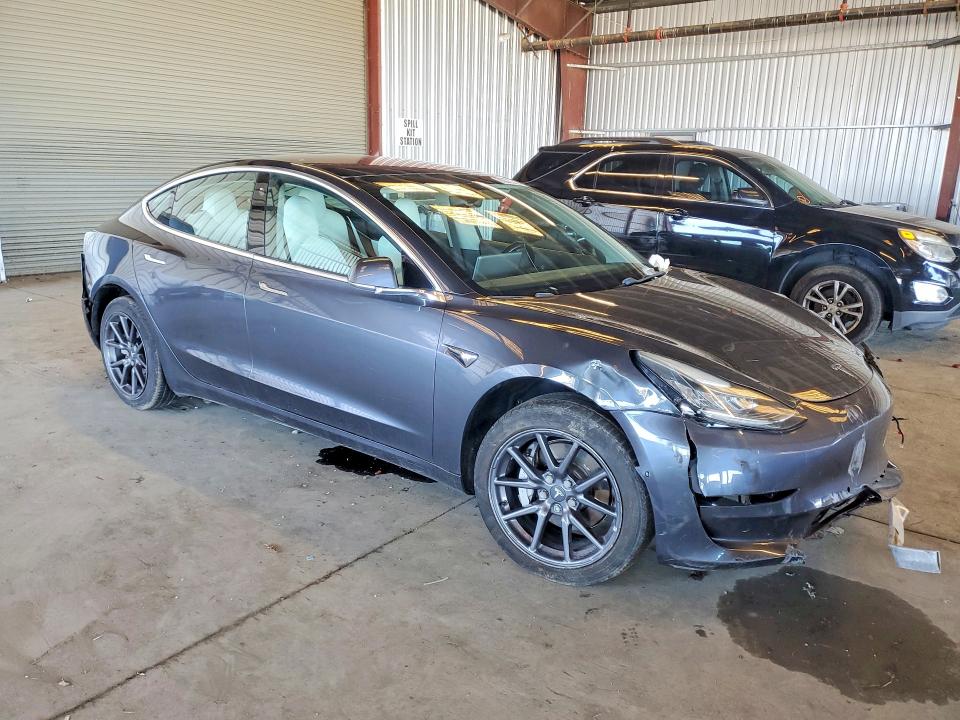 Auction sale of the 2018 Tesla Model 3, vin: 5YJ3E1EA8JF155596, lot number: 79475285