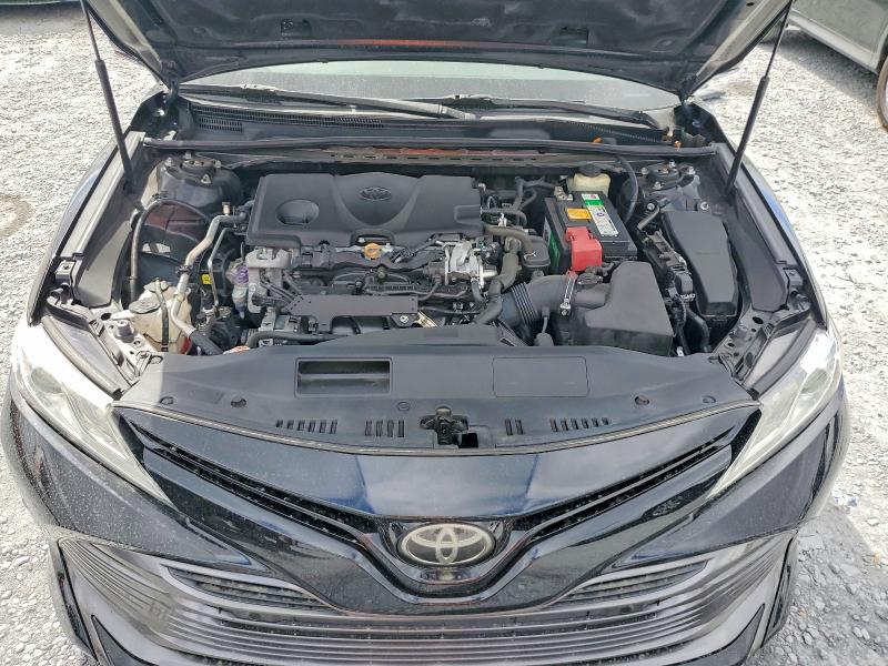 45548166 :رقم المزاد ، 4T1B11HK9JU034820 vin ، 2018 Toyota Camry مزاد بيع