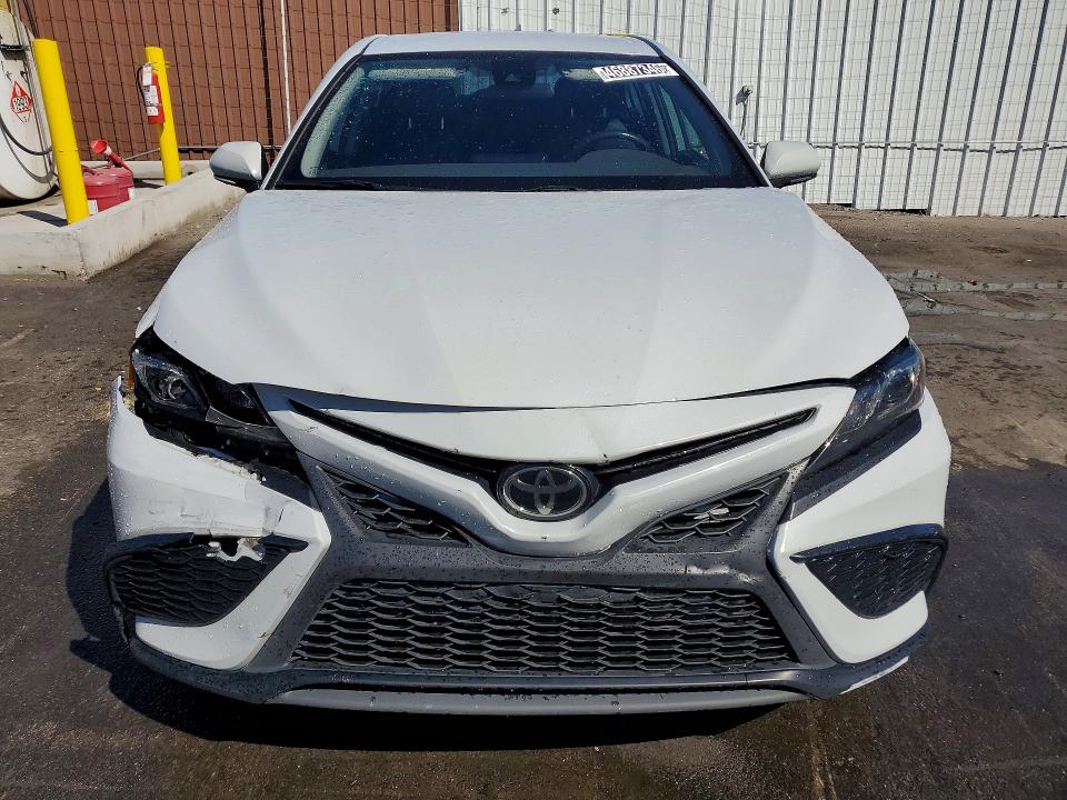 46887346 :رقم المزاد ، 4T1G11AK1PU129400 vin ، 2023 Toyota Camry مزاد بيع