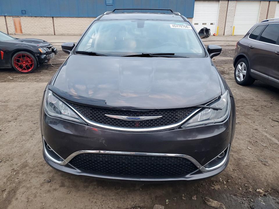 46478766 :رقم المزاد ، 2C4RC1EG7JR289542 vin ، 2018 Chrysler Pacifica مزاد بيع