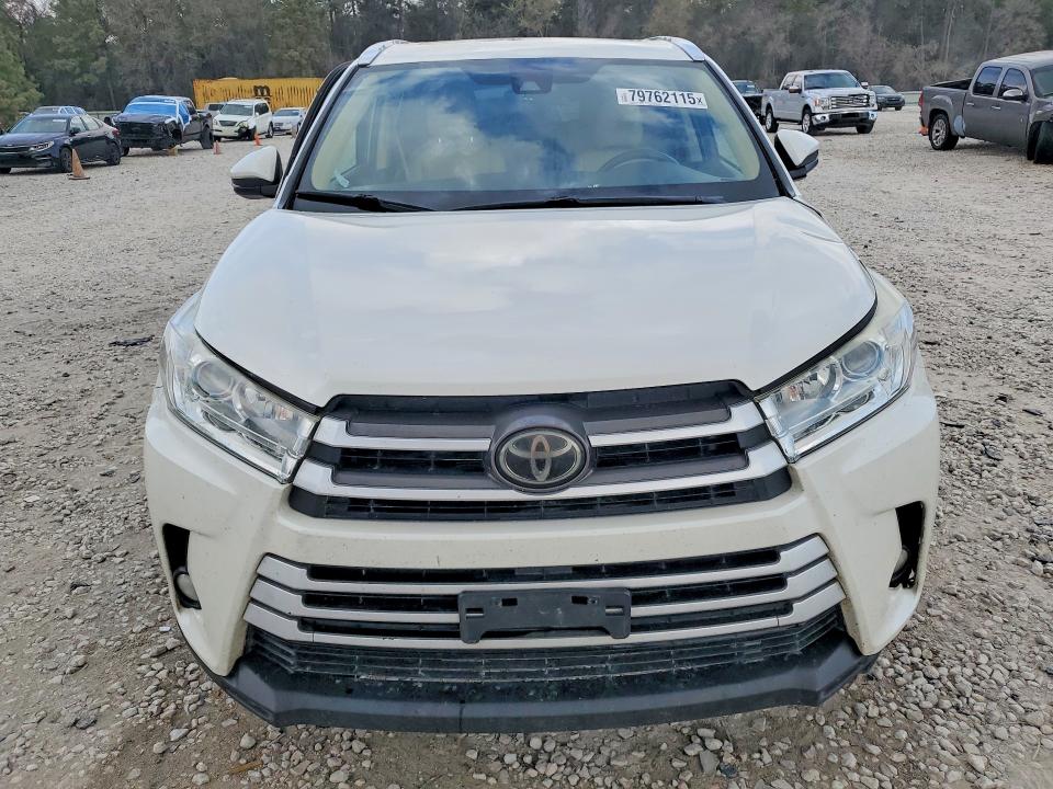 79762115 :رقم المزاد ، 5TDKZRFH9KS556226 vin ، 2019 Toyota Highlander مزاد بيع