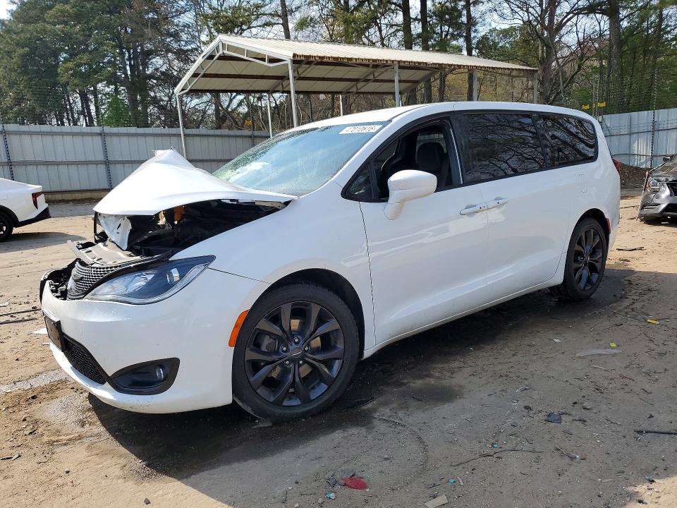 Продажа на аукционе авто 2018 Chrysler Pacifica, vin: 2C4RC1FG8JR260324, номер лота: 47010816