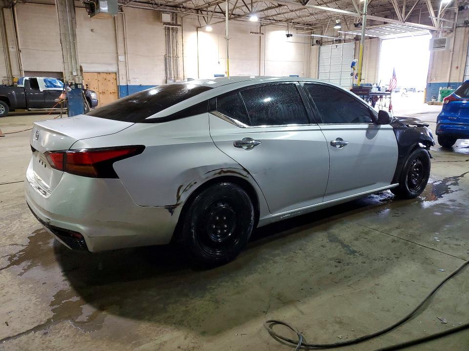 Продажа на аукционе авто 2020 Nissan Altima, vin: 1N4BL4BV2LC136963, номер лота: 45448866
