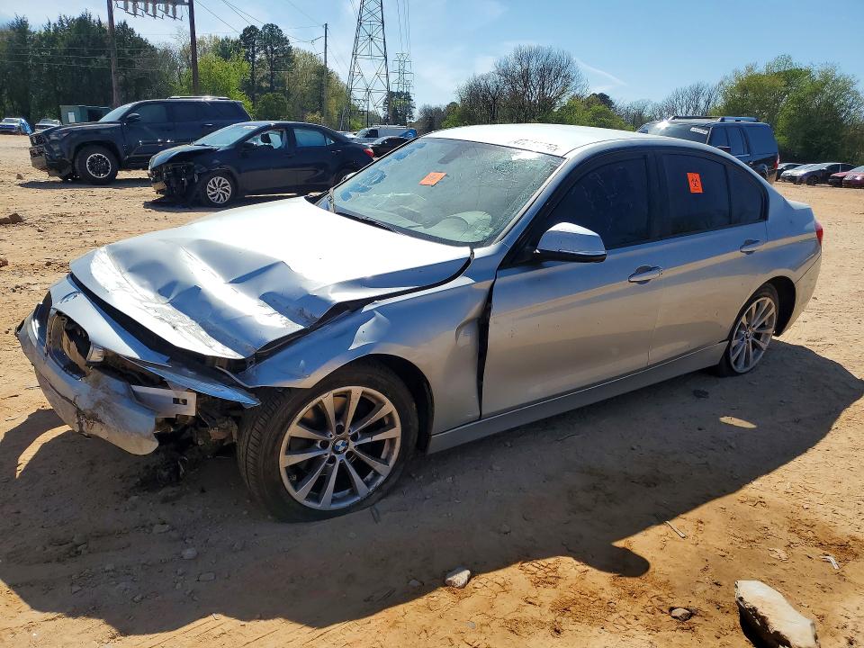 47218576 :رقم المزاد ، WBA8A3C53JA495098 vin ، 2018 Bmw 320 مزاد بيع