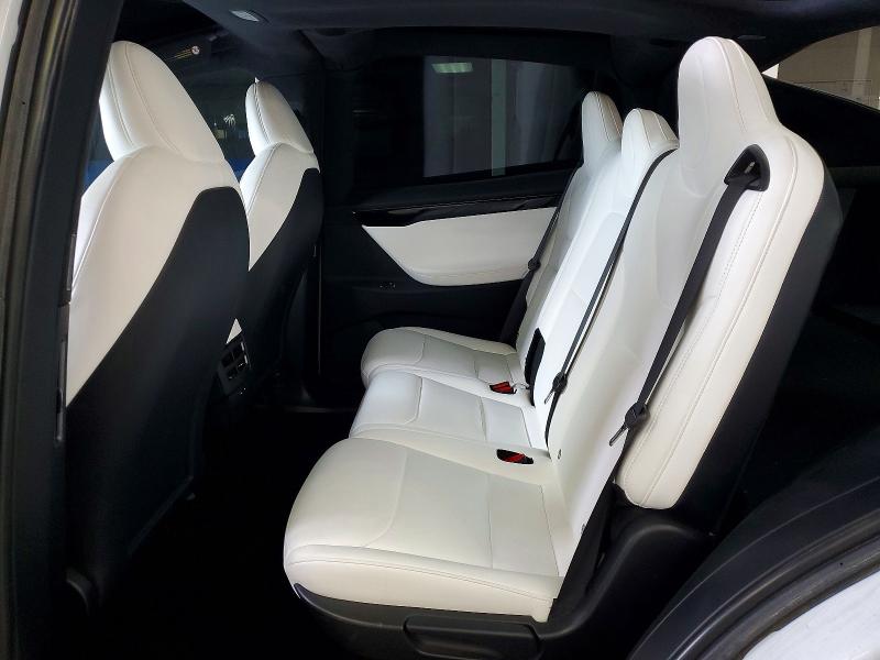 48145276 :رقم المزاد ، 5YJXCDE28MF324005 vin ، 2021 Tesla Model X مزاد بيع