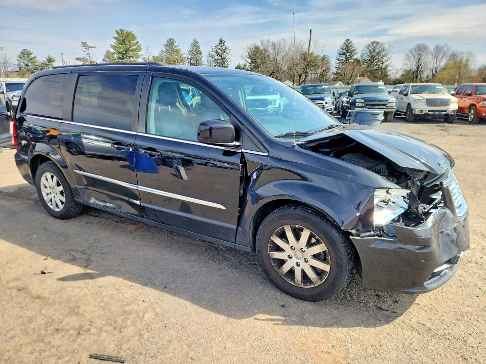 47385466 :رقم المزاد ، 2C4RC1BG9GR280581 vin ، 2016 Chrysler Town & Country مزاد بيع
