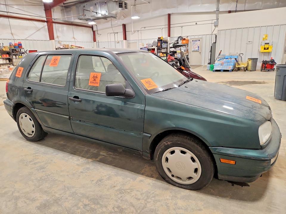 45564926 :رقم المزاد ، 3VWLC81H4SM094095 vin ، 2008 Volkswagen Golf مزاد بيع