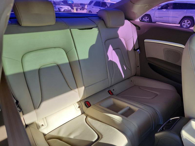 Продажа на аукционе авто 2011 Audi A5, vin: WAURFAFR0BA086017, номер лота: 46022666