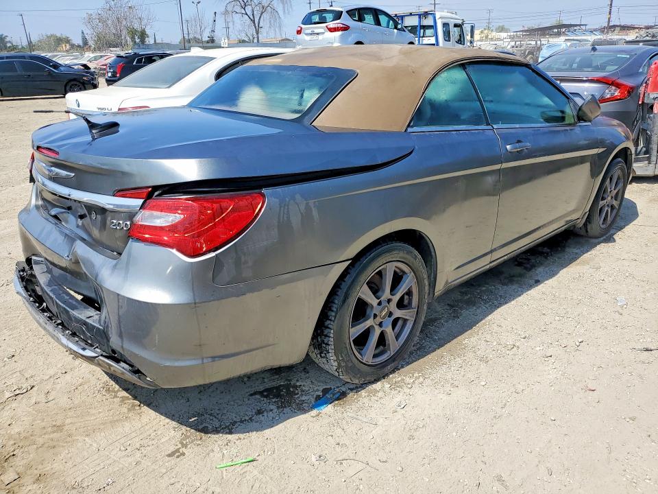 46550666 :رقم المزاد ، 1C3BCBEB9DN511368 vin ، 2013 Chrysler 200 مزاد بيع