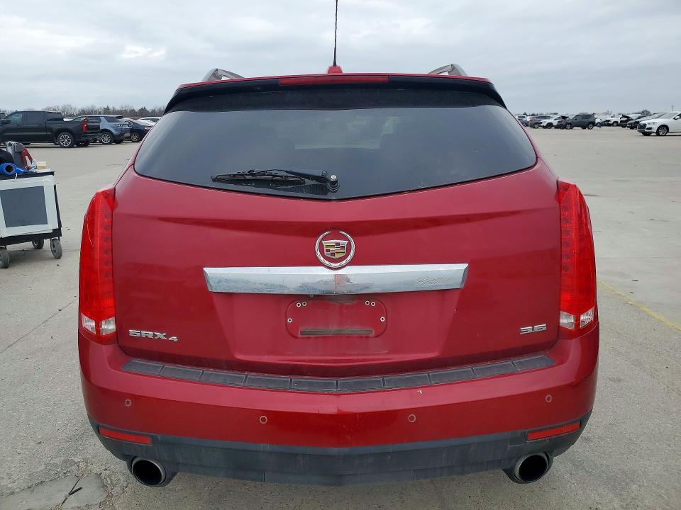 79670625 :رقم المزاد ، 3GYFNFE35FS609162 vin ، 2015 Cadillac Srx مزاد بيع