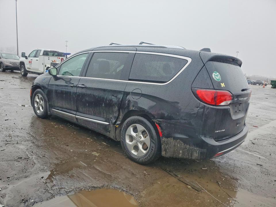 79992835 :رقم المزاد ، 2C4RC1L76JR145130 vin ، 2018 Chrysler Pacifica مزاد بيع