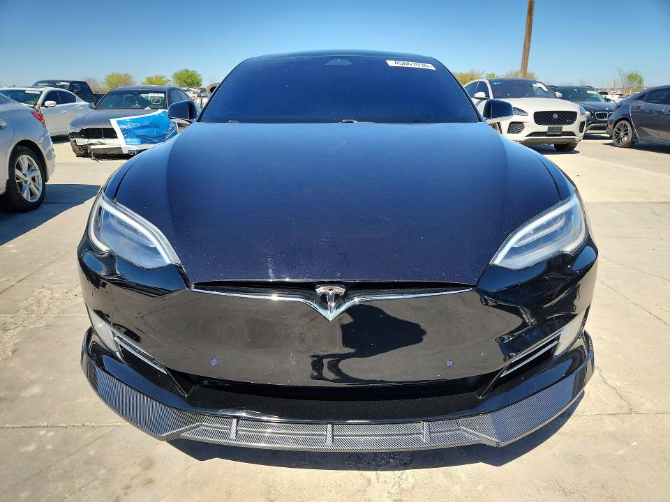 2018 Tesla Model S მანქანა იყიდება აუქციონზე, vin: 5YJSA1E21JF275577, აუქციონის ნომერი: 45861036
