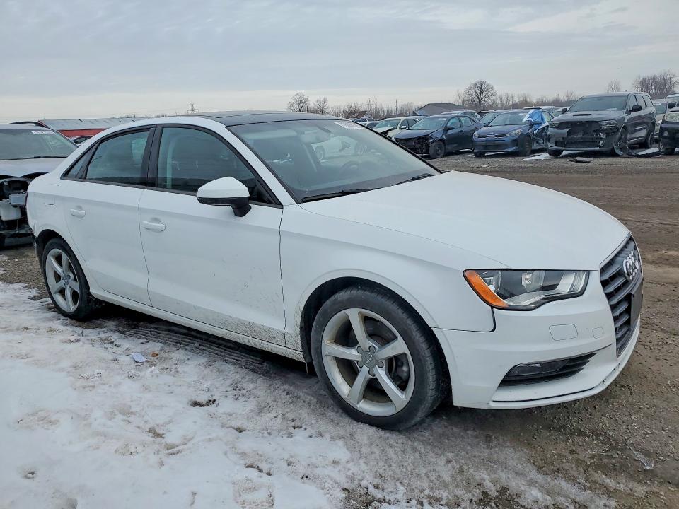 Продажа на аукционе авто 2016 Audi A3, vin: WAUA7GFF1G1015936, номер лота: 78088385