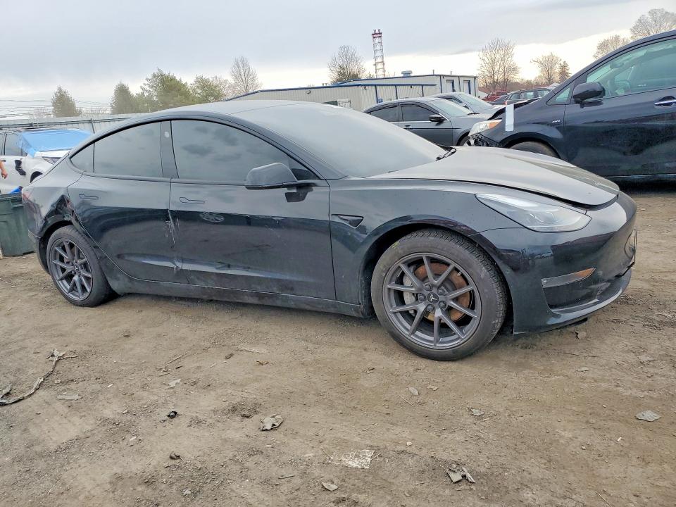 41975536 :رقم المزاد ، 5YJ3E1EB3MF858732 vin ، 2021 Tesla Model 3 مزاد بيع
