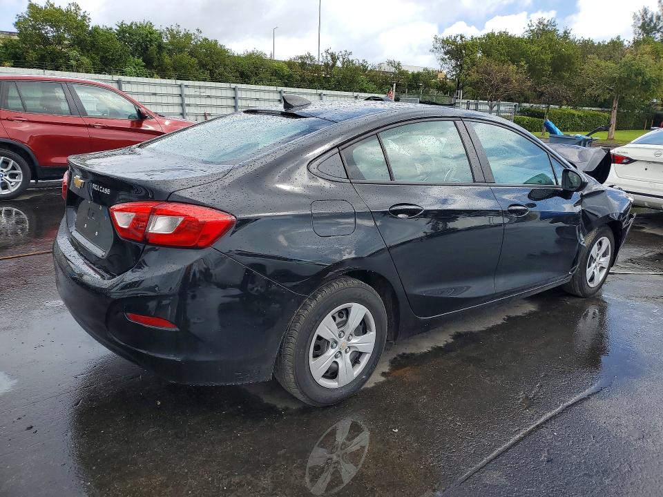 2018 Chevrolet Cruze მანქანა იყიდება აუქციონზე, vin: 1G1BC5SM8J7247135, აუქციონის ნომერი: 46829596