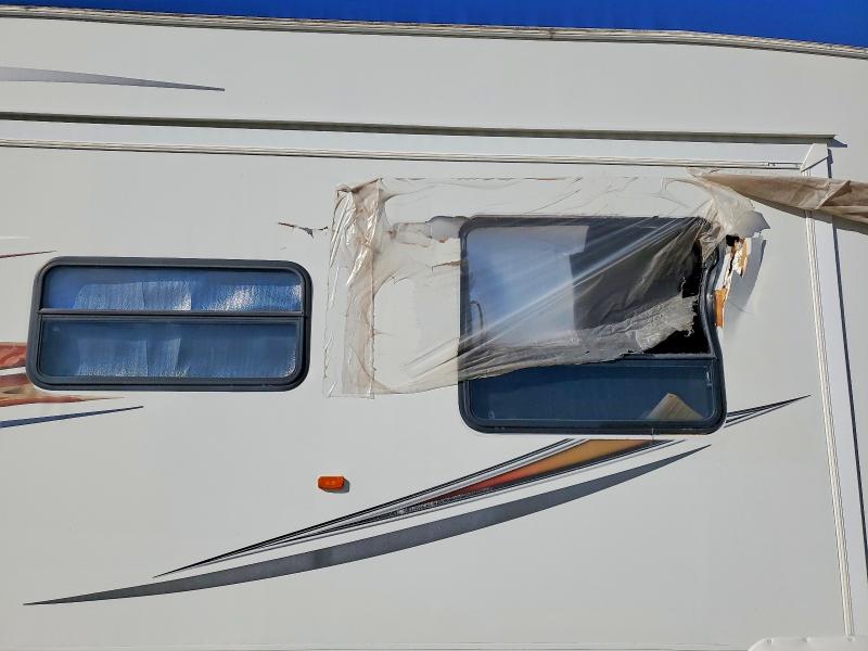 41773576 :رقم المزاد ، 1UJCJ0BSXB1PH0336 vin ، 2011 Jay Recreational Vehicle (rv) مزاد بيع
