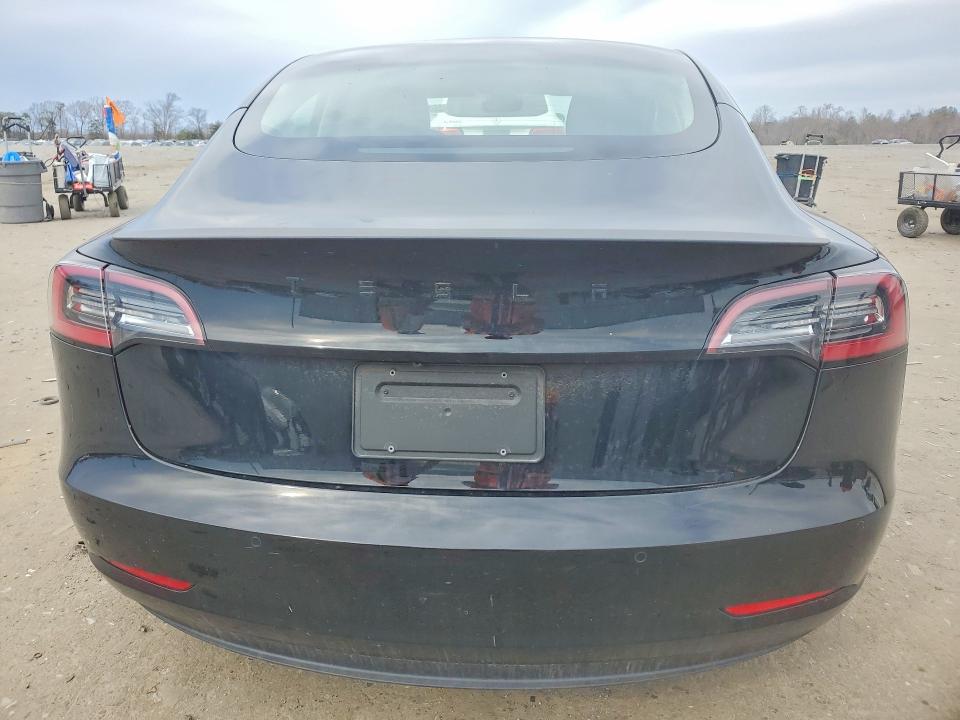 46334106 :رقم المزاد ، 5YJ3E1EA1NF102776 vin ، 2022 Tesla Model 3 مزاد بيع