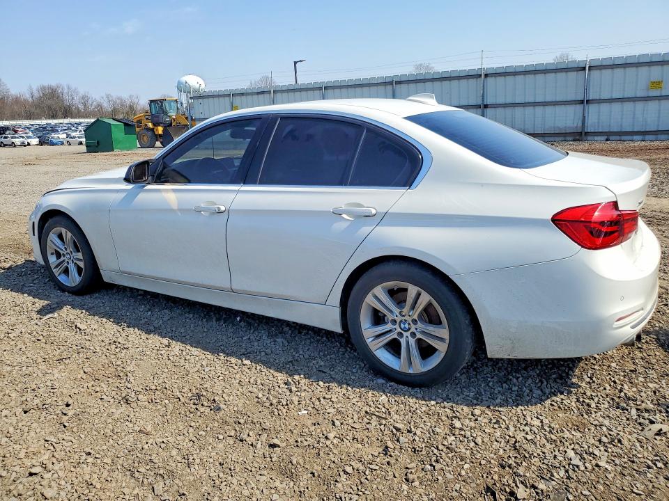47721146 :رقم المزاد ، WBA8E3G52GNT74885 vin ، 2016 Bmw 328 مزاد بيع