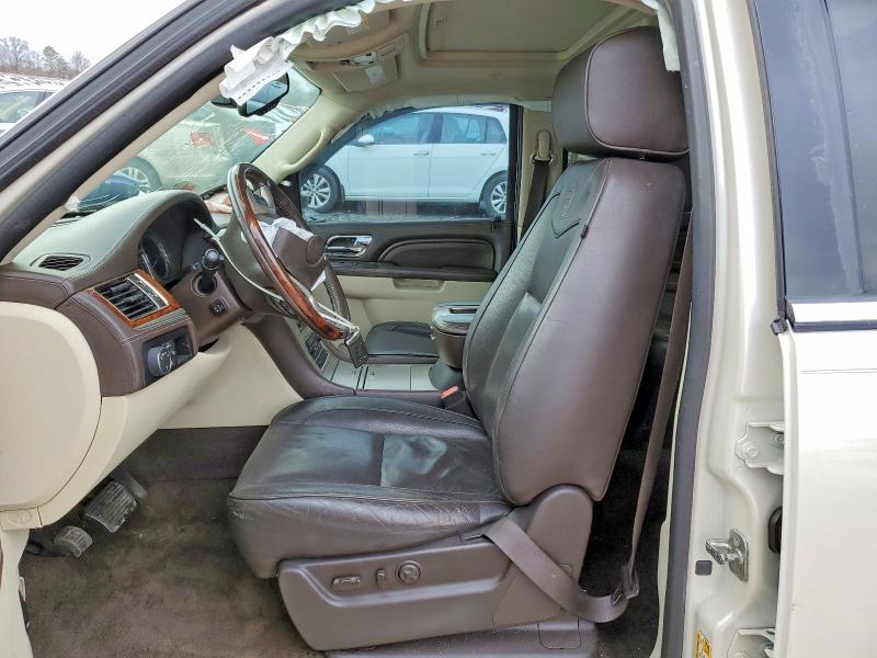 Auction sale of the 2012 Cadillac Escalade, vin: 1GYS4KEF9CR204621, lot number: 79733005