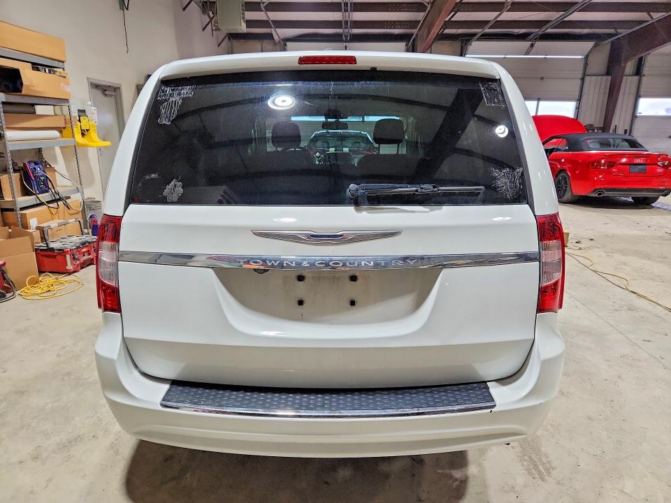 2016 Chrysler Town & Country მანქანა იყიდება აუქციონზე, vin: 2C4RC1AG1GR104514, აუქციონის ნომერი: 45586186