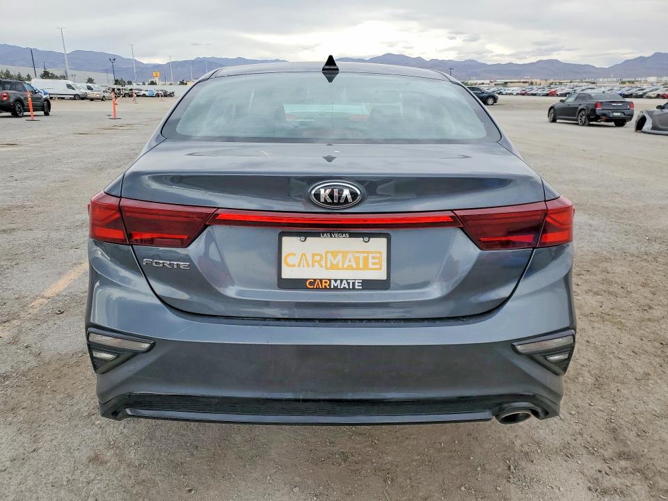 48334556 :رقم المزاد ، 3KPF24AD2ME284886 vin ، 2021 Kia Forte مزاد بيع