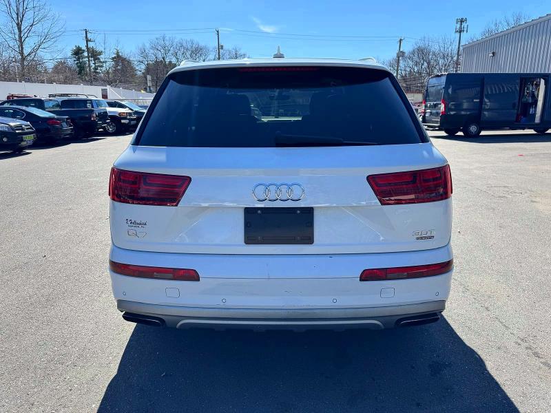 Продаж на аукціоні авто 2017 Audi Q7, vin: WA1LAAF78HD028003, номер лоту: 47843656