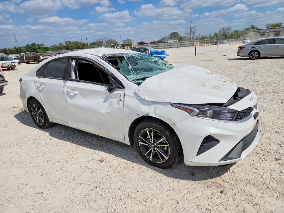 47594696 :رقم المزاد ، 3KPF24ADXPE636326 vin ، 2023 Kia Forte مزاد بيع