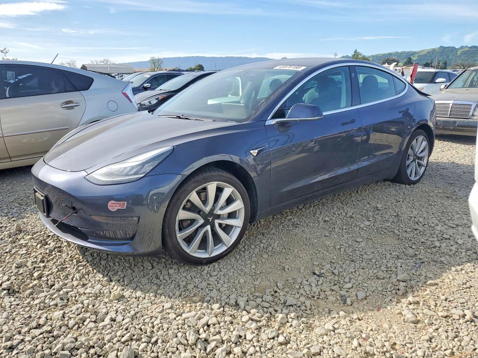 45878166 :رقم المزاد ، 5YJ3E1EBXLF620214 vin ، 2020 Tesla Model 3 مزاد بيع